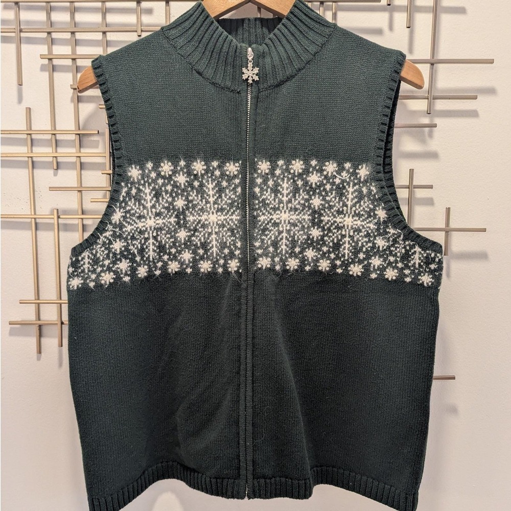 Vtg Wool Blend Sweater Vest Green Snowflake Beaded XL Winter Festive Cozy Cabin